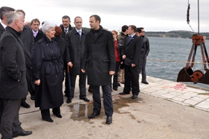 Šibenik, 15. ožujka 2011. - premijerka Kosor svečano je otvorila radove nadogradnje gata Vrulje što je jedan od projekata Vlade u okviru programa pokretanja investicijskoga ciklusa u Hrvatskoj