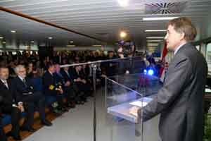 Split, 7. prosinca 2010. - obraćajući se brodarcima, ministar je najavio skori početak projekta izgradnje nove luke Istok u Vukovaru, za koji se očekuje sufinanciranje iz strukturnih fondova EU, kao i rehabilitaciju plovnog puta rijeke Save