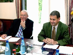 Christos Makridis, savjetnik u delegaciji EK na sastanku s ministrom Kalmetom