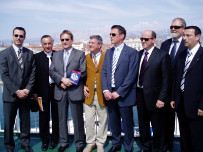 Ministar Kalmeta sa suradnicima na otvaranju sajma nautike Croatia Boat Show