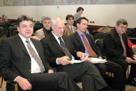 Župan Zlatko Komadina, pomoćnici ministra Mario Babić i Josip Borić i gradonačelnik Rijeke Vojko Obersnel (foto: FaH)
