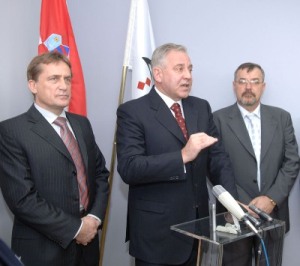 Premijer Sanader, ministar Kalmeta i ravnatelj Agencije kapetan Franičević (foto: Fedja Klarić, Slobodna Dalmacija)