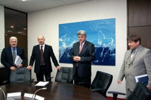 Zagreb, January 31 2012 - Zlatko Komadina, Minister of Maritime Affairs, Transport and Infrastructure, welcomed harbour masters by saying to them to continue with the honourable and responsible performing of navigation safety tasks and protection of the Adriatic Sea and inland waters