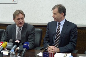 Zagreb, January 27 2011 - Bozidar Kalmeta, Minister of the Sea, Transport and Infrastructure, and James B. Foley, U.S. ambassador at the meeting to regard the FAA approval due to witch Croatia meets the safety standards of the United States