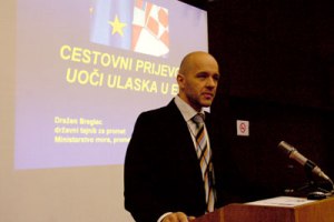 Zagreb, 10. studenoga 2009. Dražen Breglec, državni tajnik za promet prezentira cestovni prijevoz u RH uoči ulaska u EU