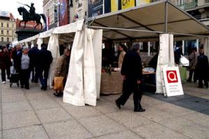 Zagreb, 26. ožujka 2010. - štandovi s hrvatskim otočnim proizvodima smješteni su unutar šatora na glavnom zagrebačkom trgu Josipa bana Jelačića