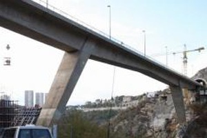 Rijeka, 11. rujna 2009. infrastrukturni radovi na spajanju rasponske konstrukcije mosta iznad kanjona Rječine uspješno su okončani