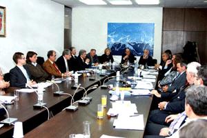 20. studenog 2008. Sastanak predstavnika Ministarstva s vodstvom i članovima Mare Nostrum - Udrugom hrvatskih poslodavaca - brodara u međunarodnoj plovidbi
