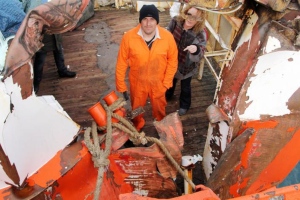 Primošten, 19. veljače 2012. - ribarski brod u sudaru sa teretnim brodom 'Lim' pretrpio je oštećenja na krmenome dijelu (Foto: Duško Jaramaz/PIXEL)