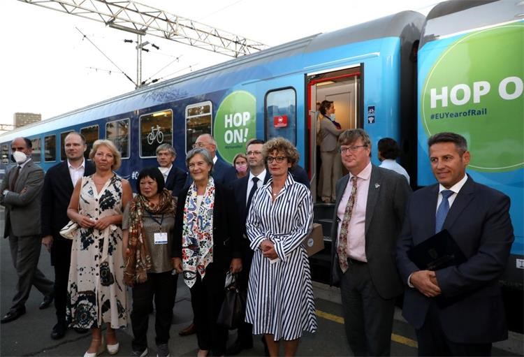 European Year of Rail: Hop on the Connecting Europe Express